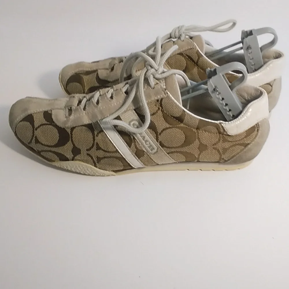 Coach women classic